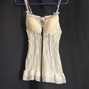 Elegant Lace Chemise in Cream